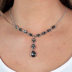 Paparazzi Jewelry Accessories - Park Avenue A-Lister - Silver Necklace - Vintage